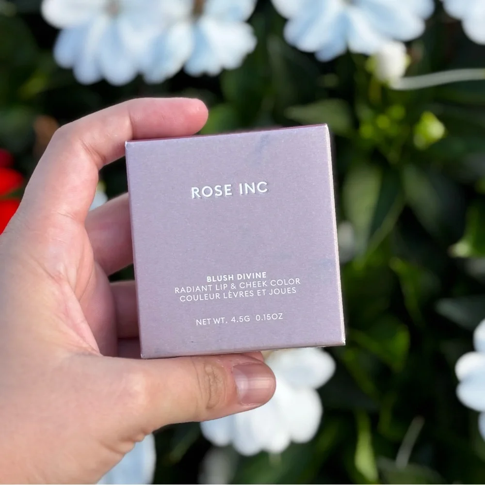 BNIB Rose Inc Blush • Hibiscus